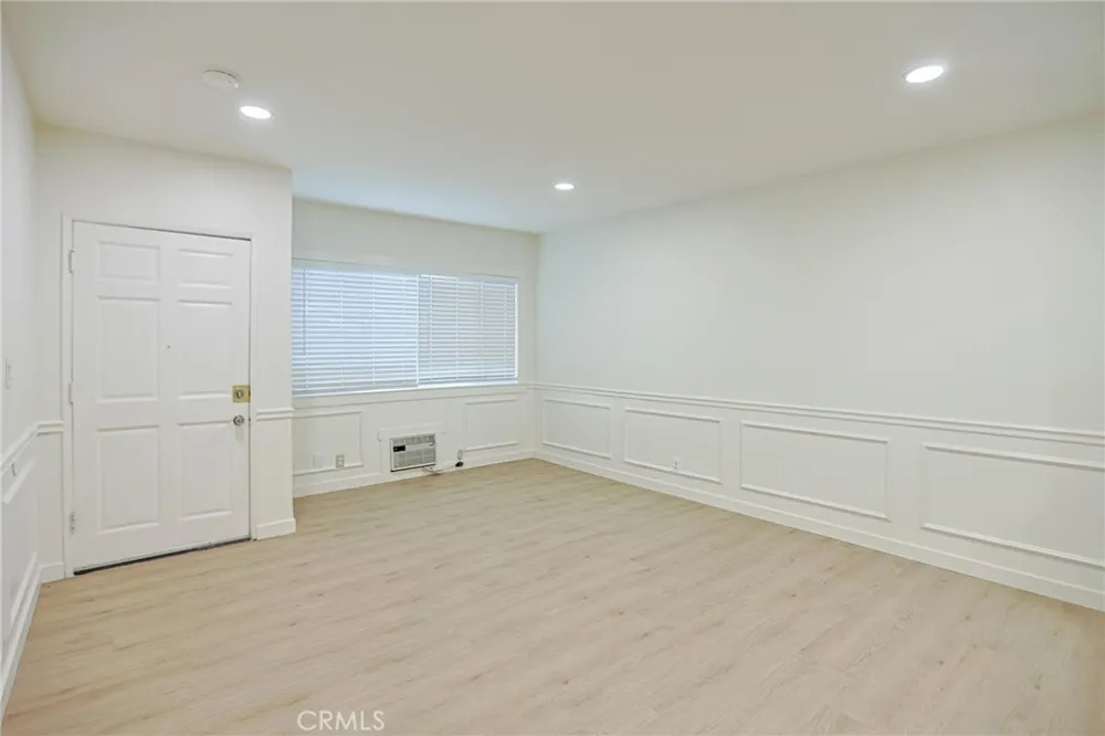 4109 W 5th #F2 Santa Ana, CA 92703