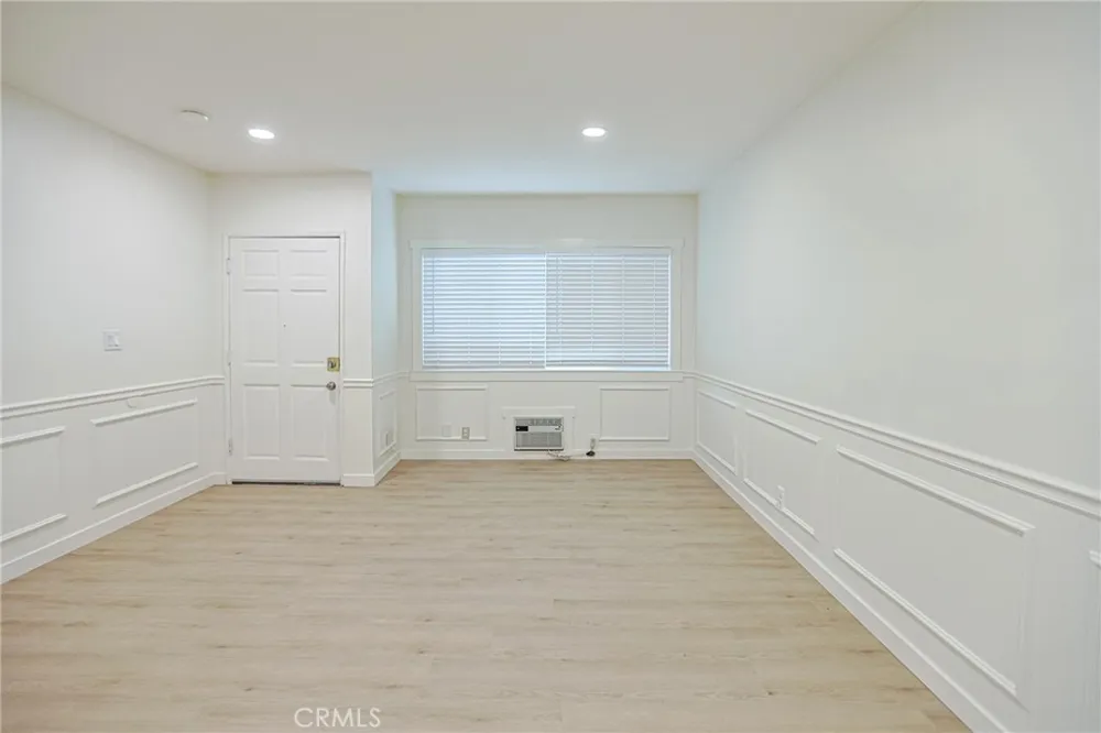 4109 W 5th #F2 Santa Ana, CA 92703