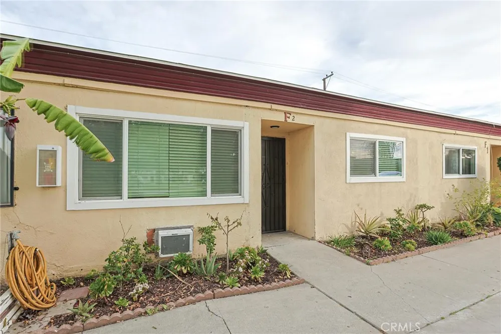 4109 W 5th #F2 Santa Ana, CA 92703