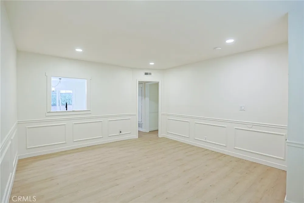 4109 W 5th #F2 Santa Ana, CA 92703