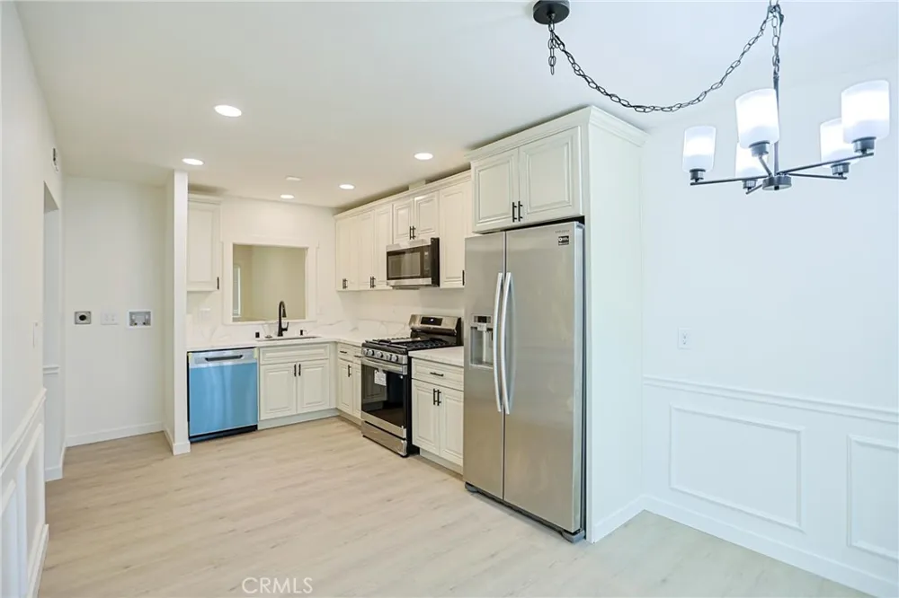 4109 W 5th #F2 Santa Ana, CA 92703