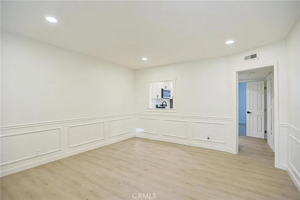 4109 W 5th #F2 Santa Ana, CA 92703