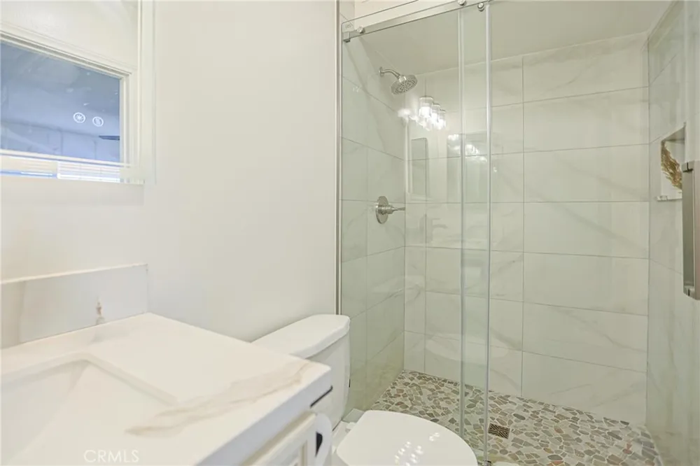 4109 W 5th #F2 Santa Ana, CA 92703