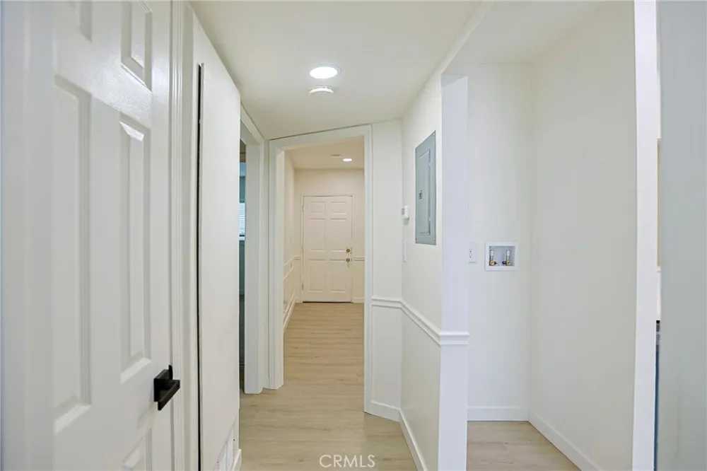 4109 W 5th #F2 Santa Ana, CA 92703