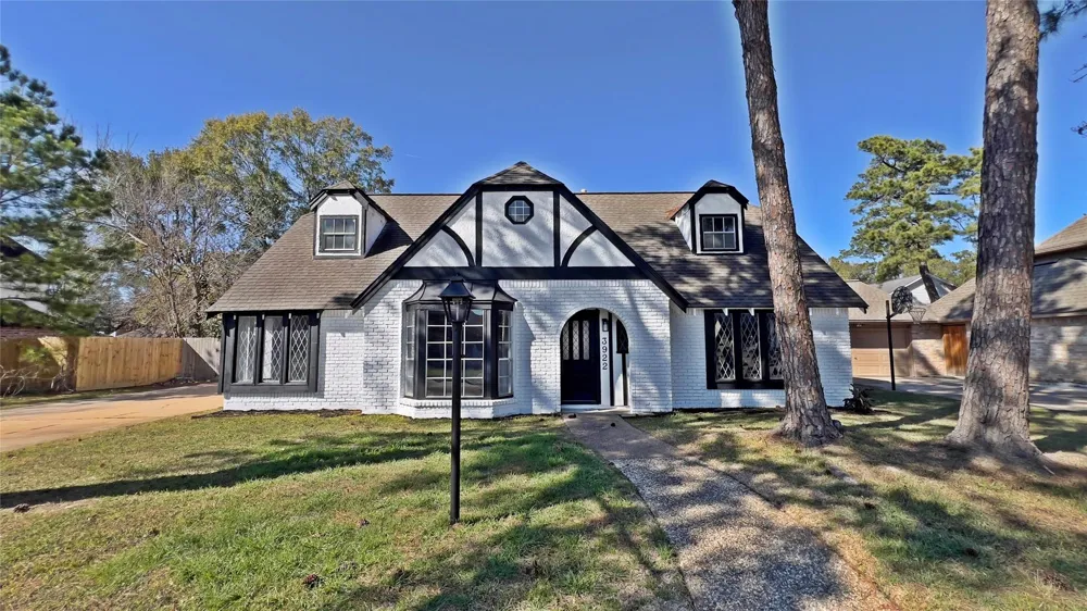 3922 Highpines Drive