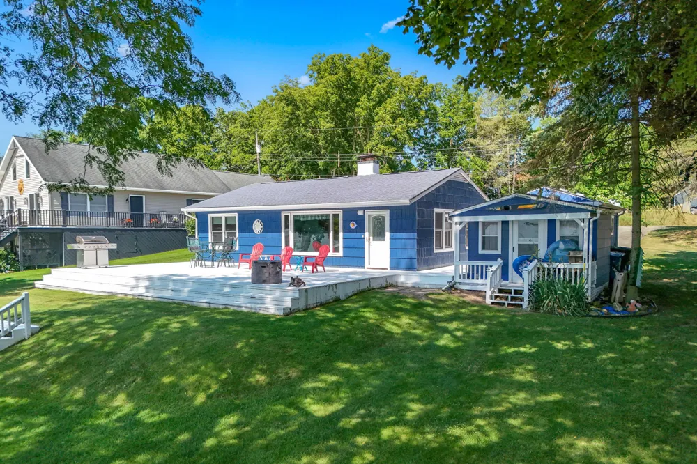 181 Dons Drive Quincy, MI 49082