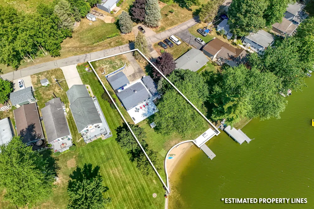 181 Dons Drive Quincy, MI 49082