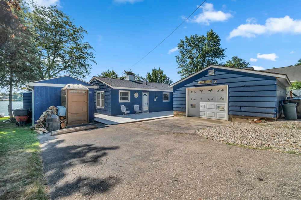 181 Dons Drive Quincy, MI 49082