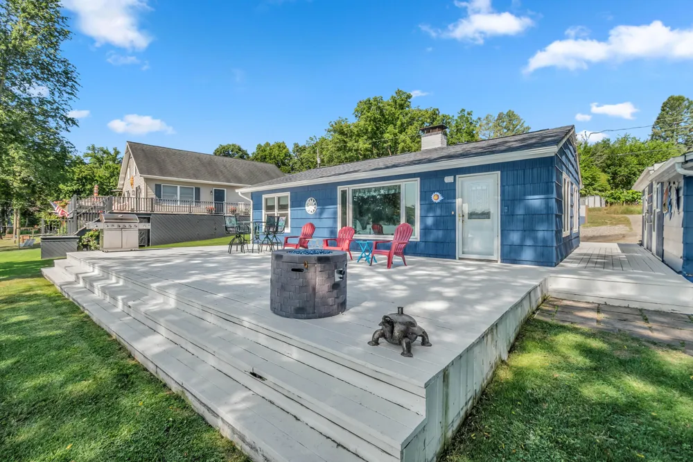 181 Dons Drive Quincy, MI 49082