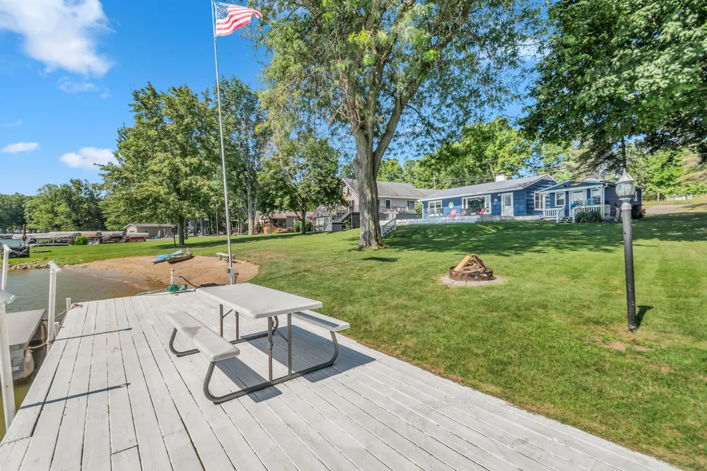 181 Dons Drive Quincy, MI 49082