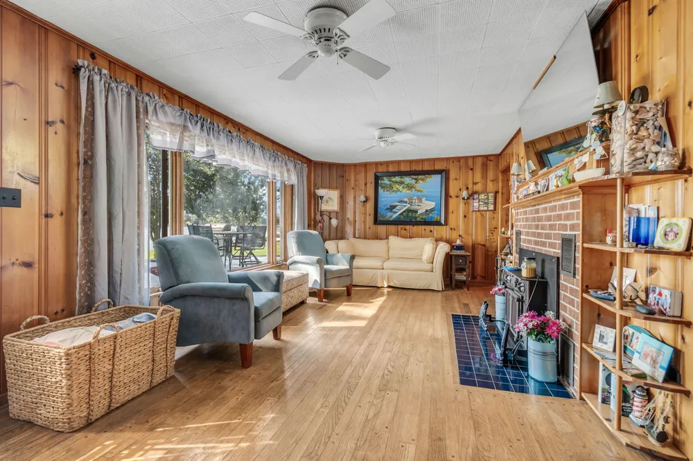 181 Dons Drive Quincy, MI 49082