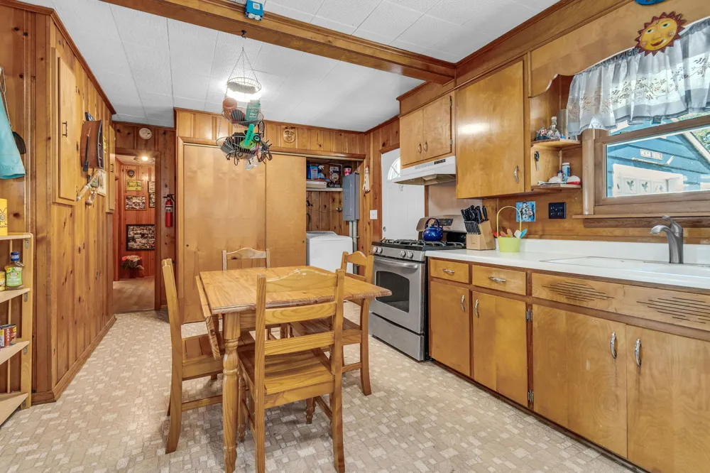 181 Dons Drive Quincy, MI 49082