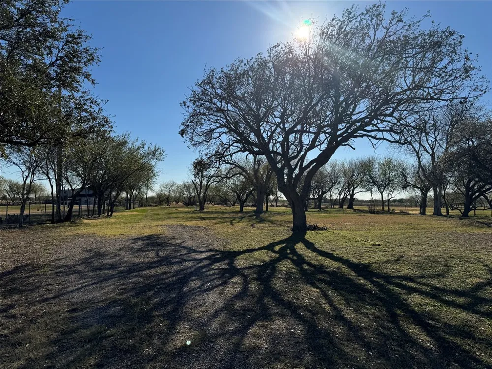 6323 County Road 1612 Portland, TX 78374