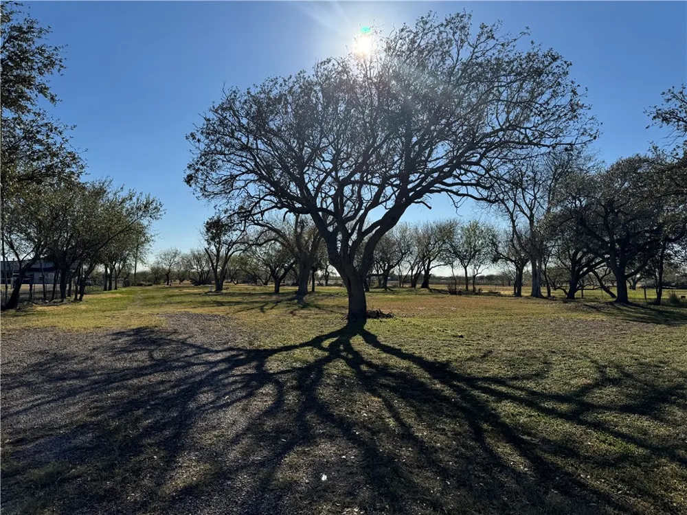 6323 County Road 1612 Portland, TX 78374