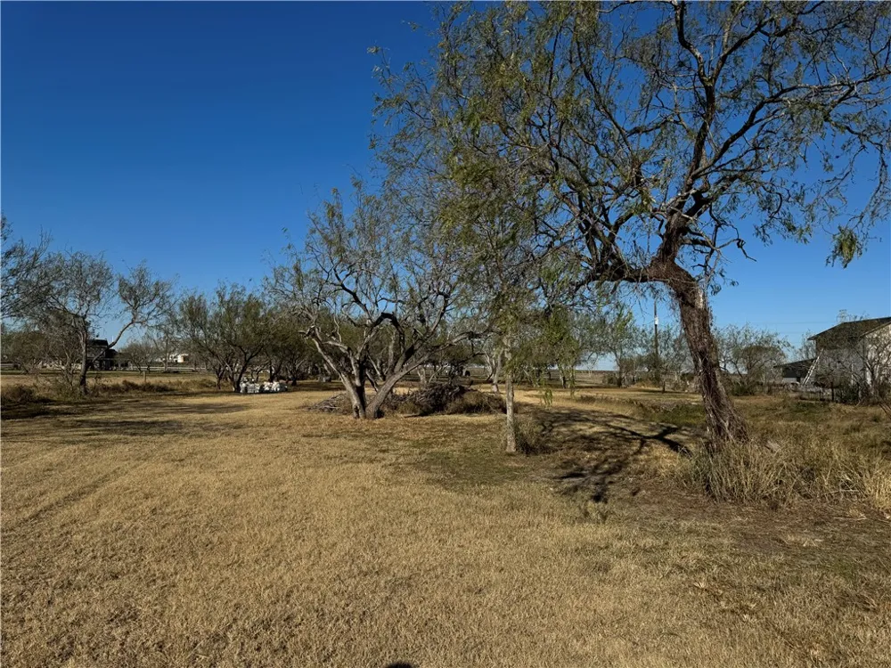 6323 County Road 1612 Portland, TX 78374