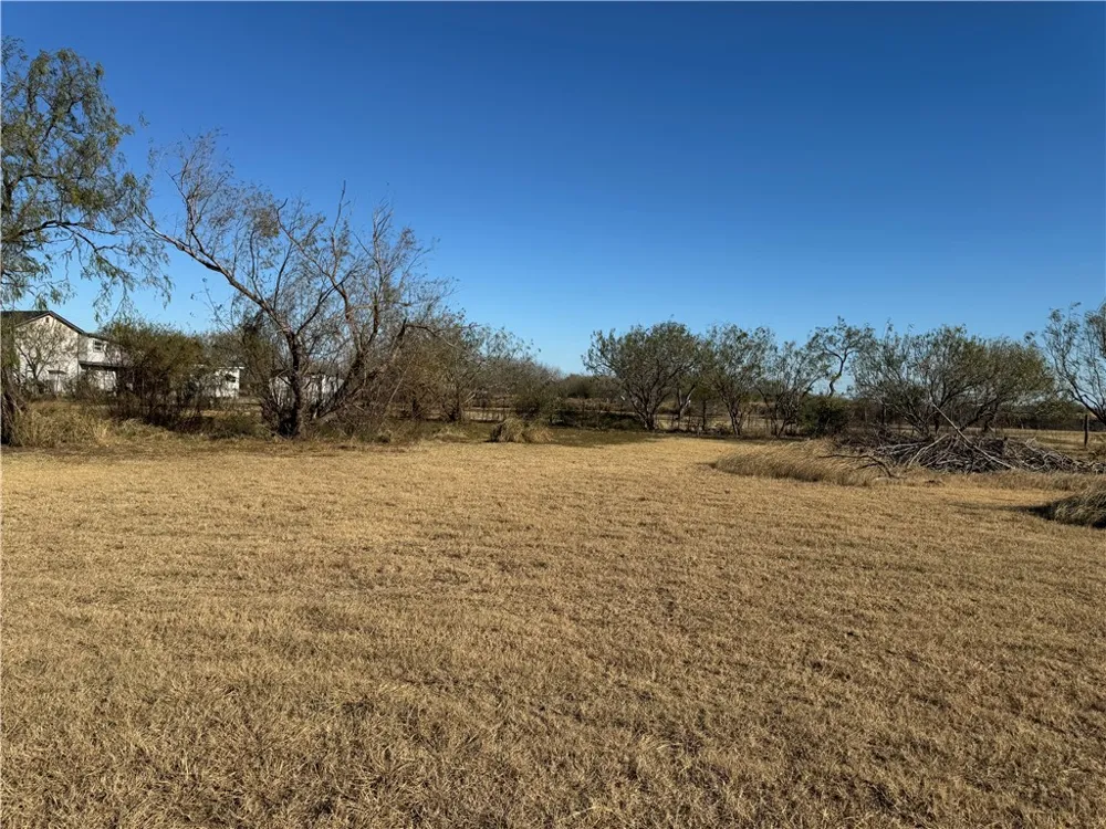 6323 County Road 1612 Portland, TX 78374