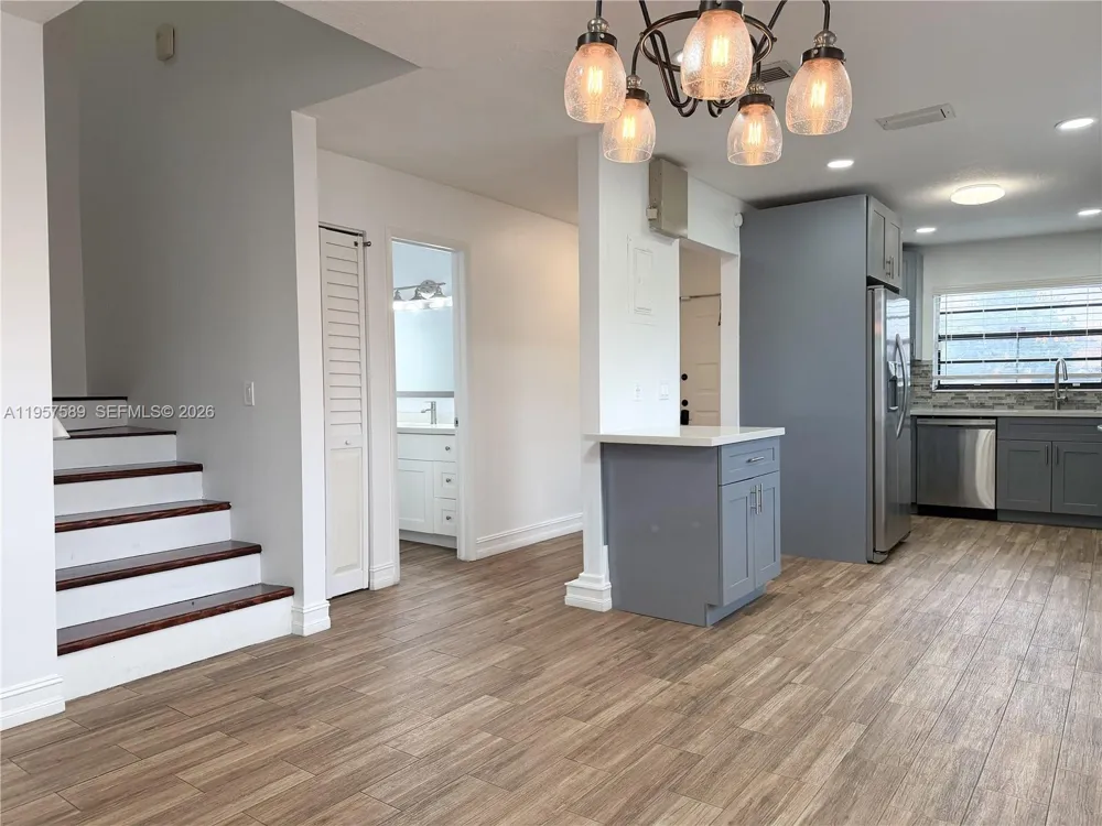 9151 Orchid Tree Ln #131 Pembroke Pines, FL 33024