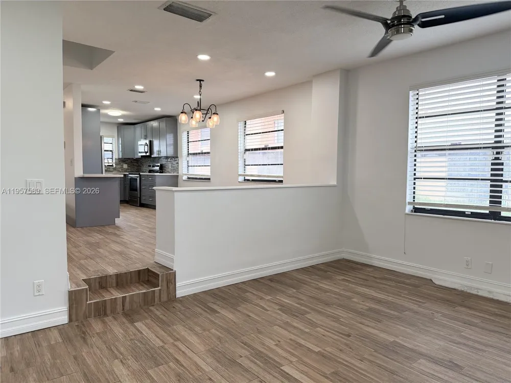 9151 Orchid Tree Ln #131 Pembroke Pines, FL 33024