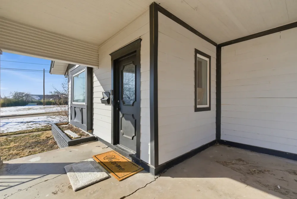 1317 4th Street Graham, TX 76450