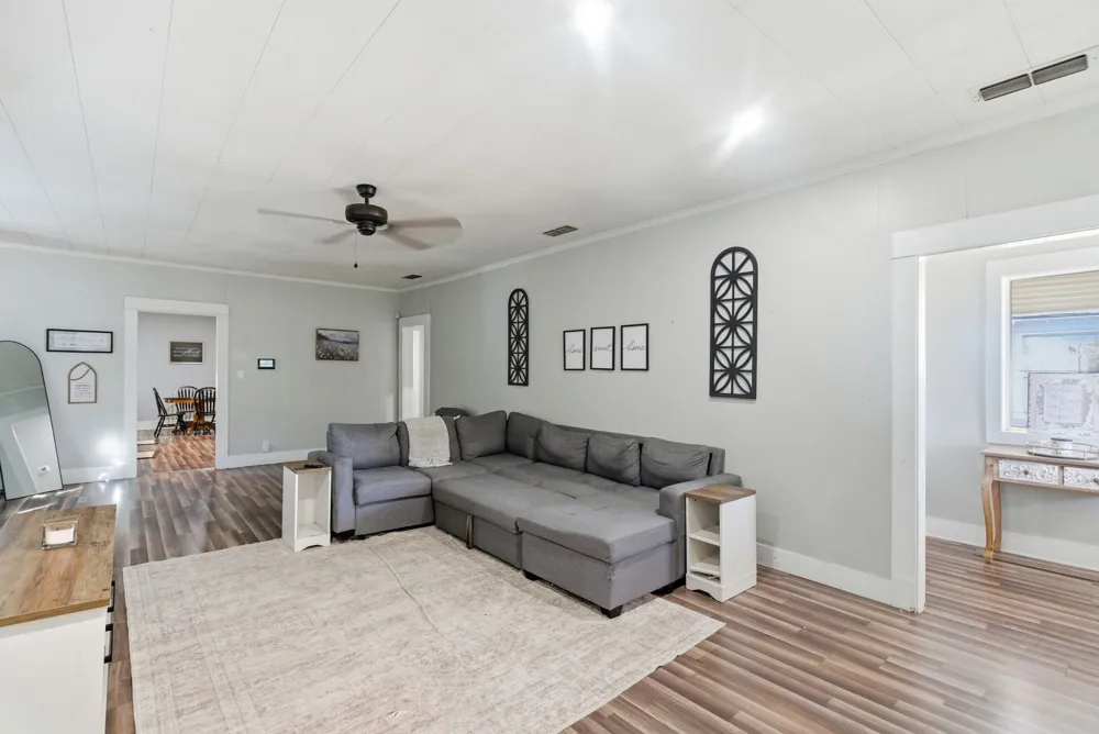 1317 4th Street Graham, TX 76450