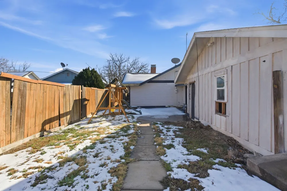 1317 4th Street Graham, TX 76450