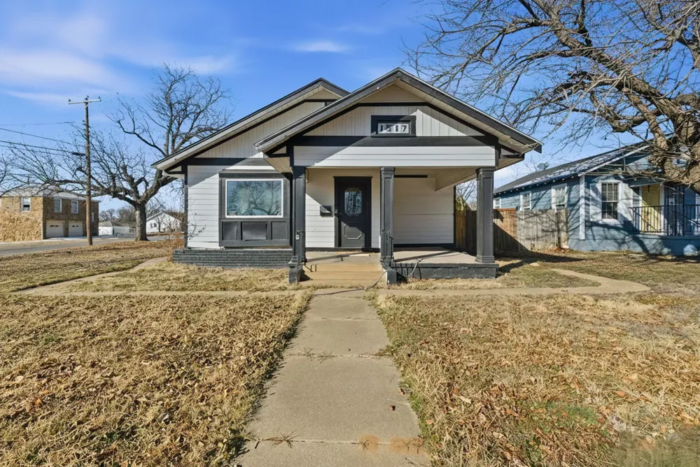 1317 4th Street Graham, TX 76450