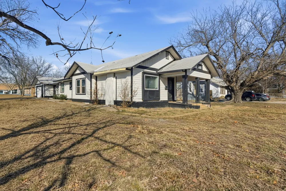 1317 4th Street Graham, TX 76450