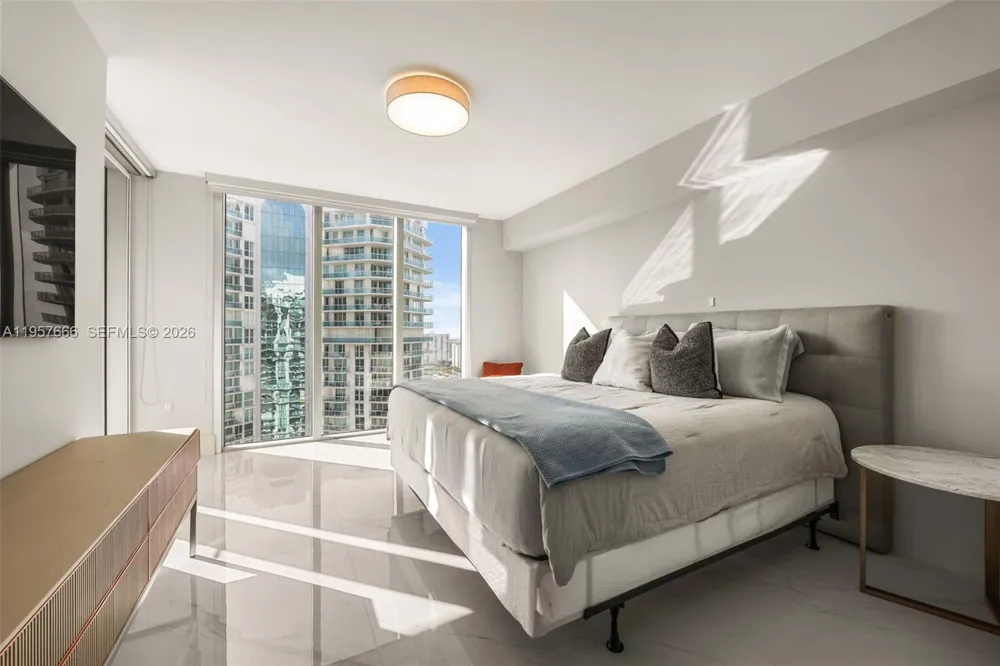 300 Sunny Isles Blvd #4-2202 Sunny Isles Beach, FL 33160