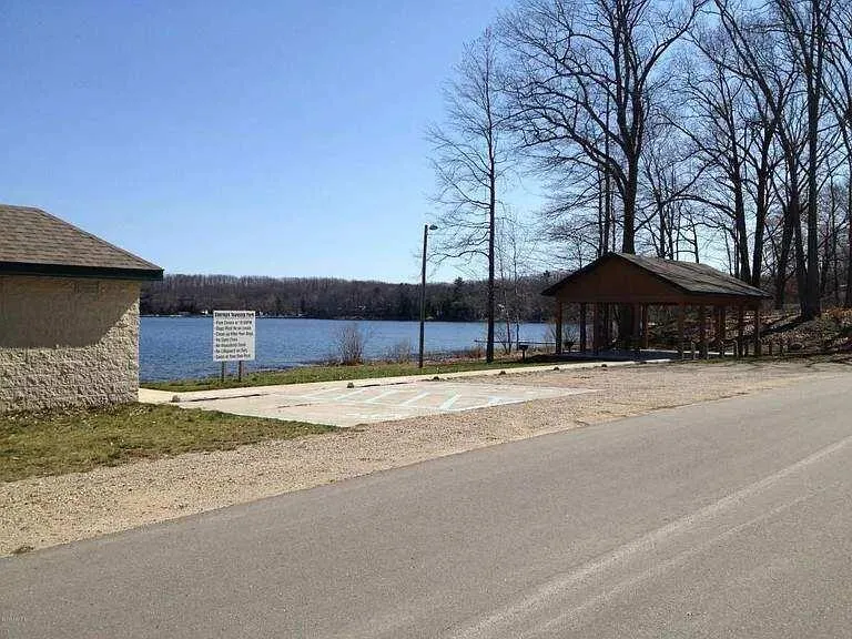 6772 Claeys Drive Sherman Township, MI 49410