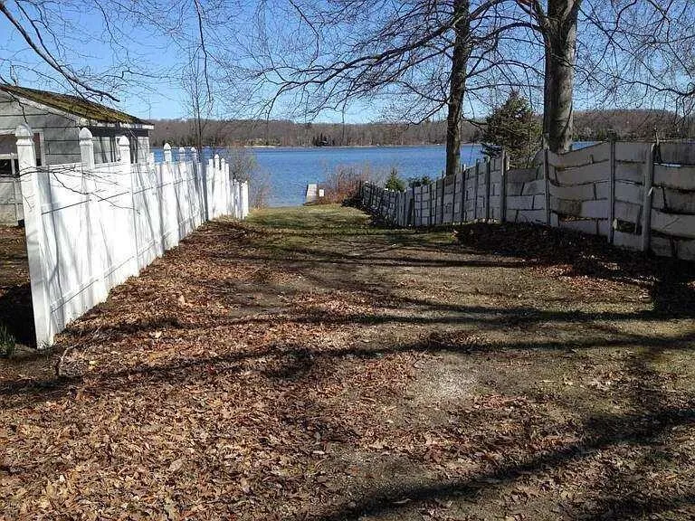 6772 Claeys Drive Sherman Township, MI 49410