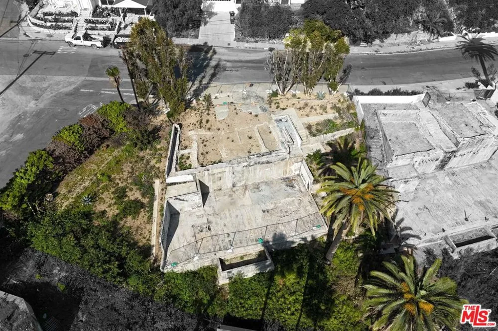 16550 Akron Street Pacific Palisades, CA 90272