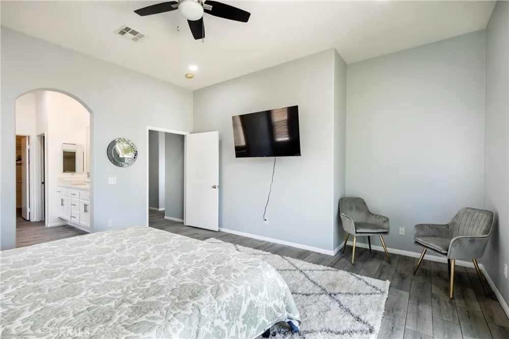 13581 Mountain Top Desert Hot Springs, CA 92240