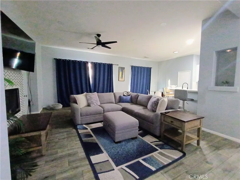 13581 Mountain Top Desert Hot Springs, CA 92240