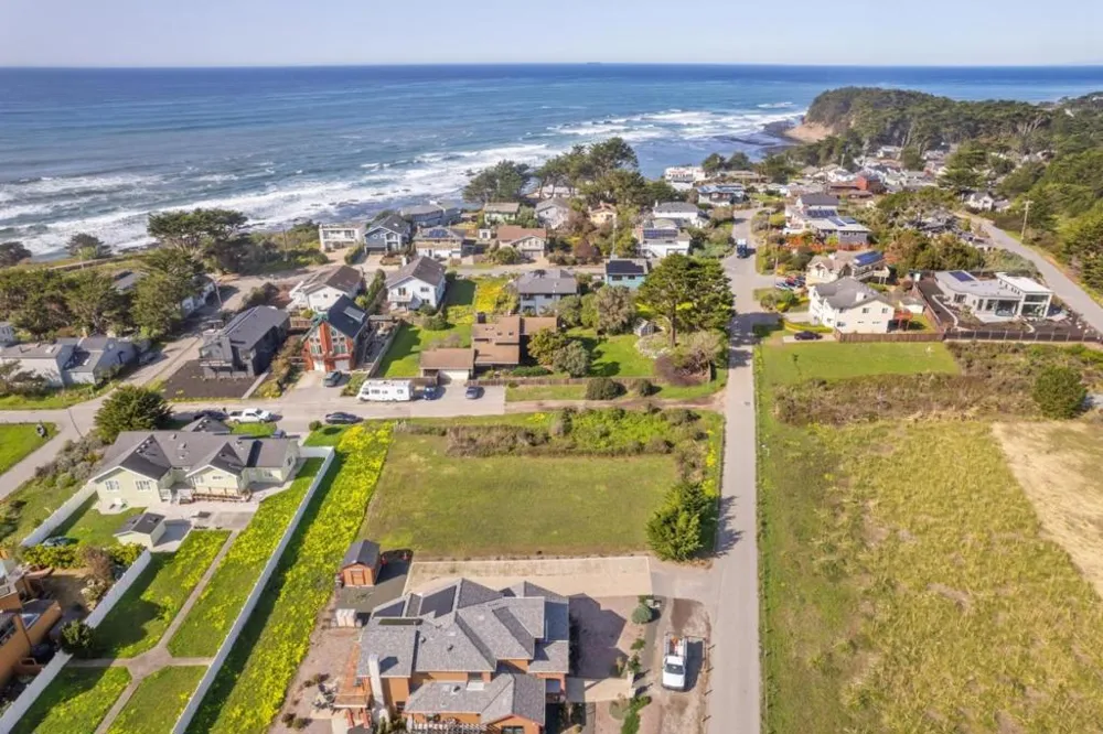 San Ramon Avenue Moss Beach, CA 94038