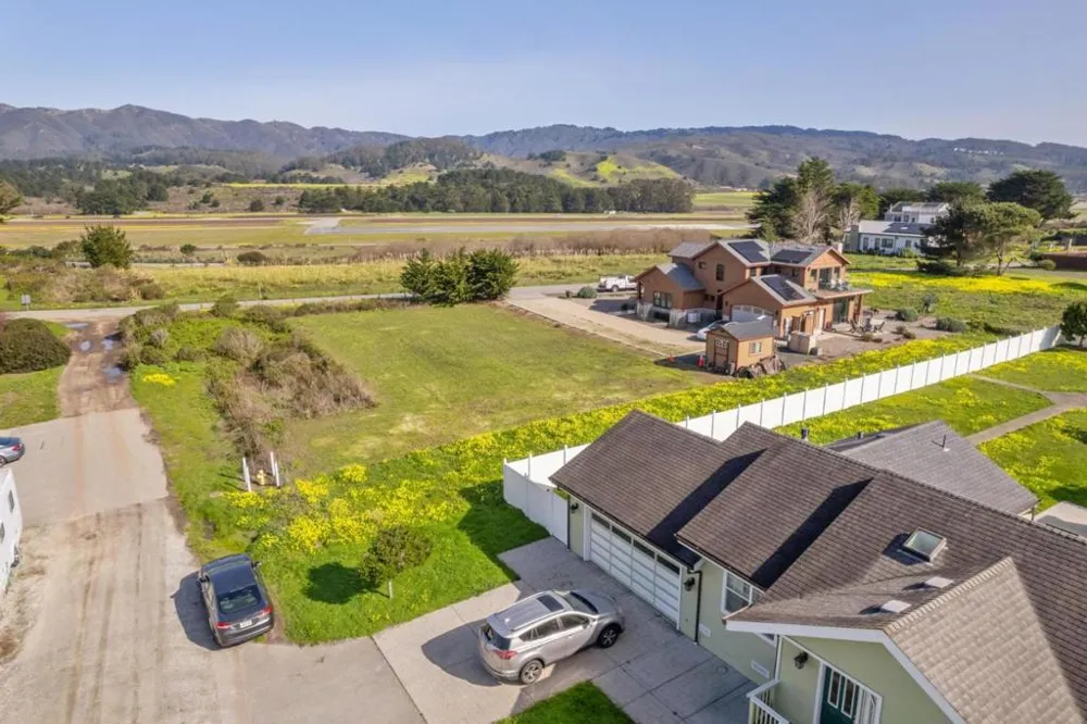 San Ramon Avenue Moss Beach, CA 94038