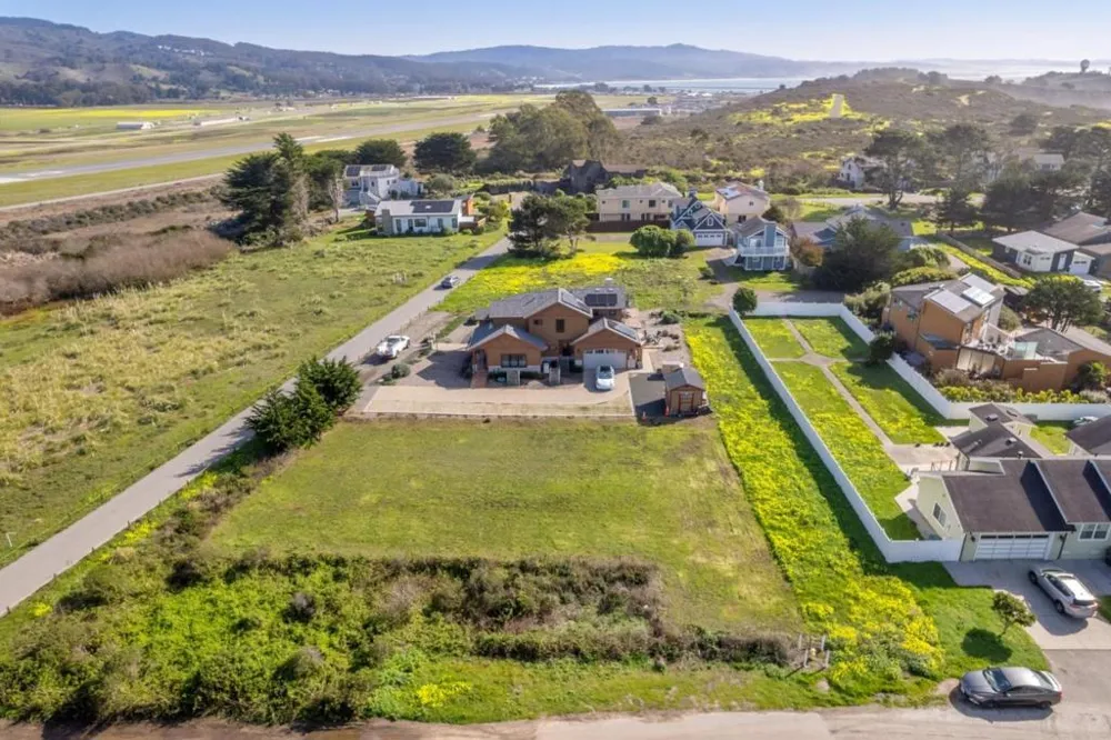 San Ramon Avenue Moss Beach, CA 94038