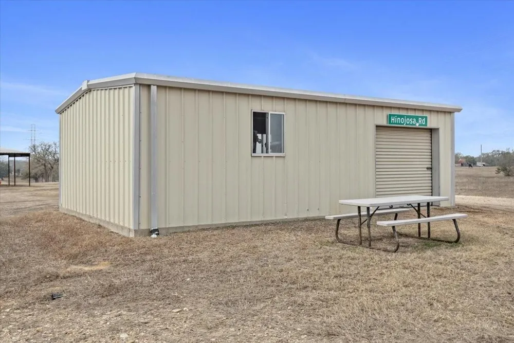 6116 E State Highway 71 La Grange, TX 78945