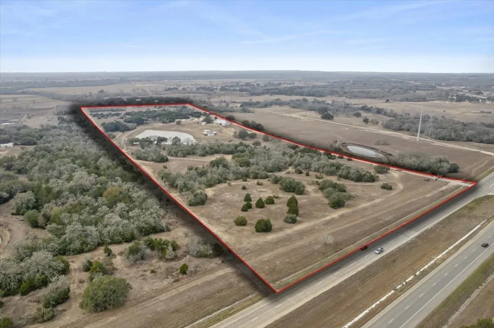 6116 E State Highway 71 La Grange, TX 78945