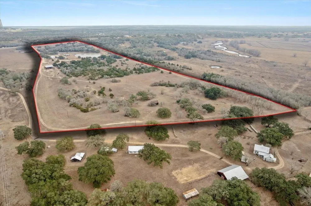 6116 E State Highway 71 La Grange, TX 78945