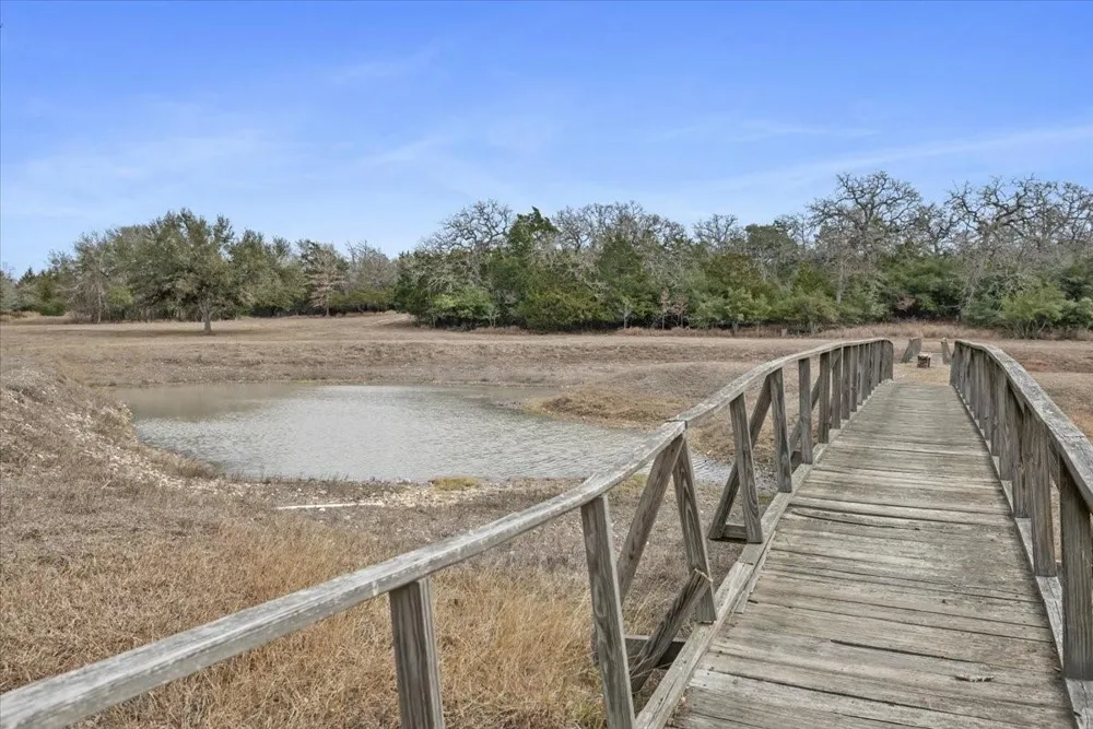 6116 E State Highway 71 La Grange, TX 78945