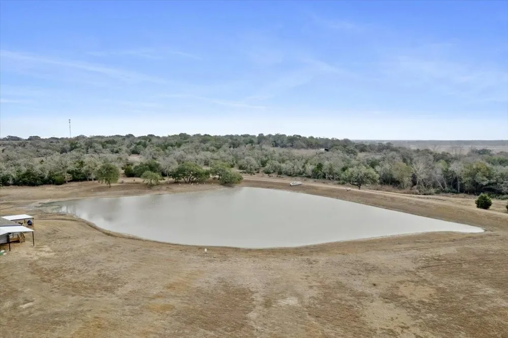 6116 E State Highway 71 La Grange, TX 78945