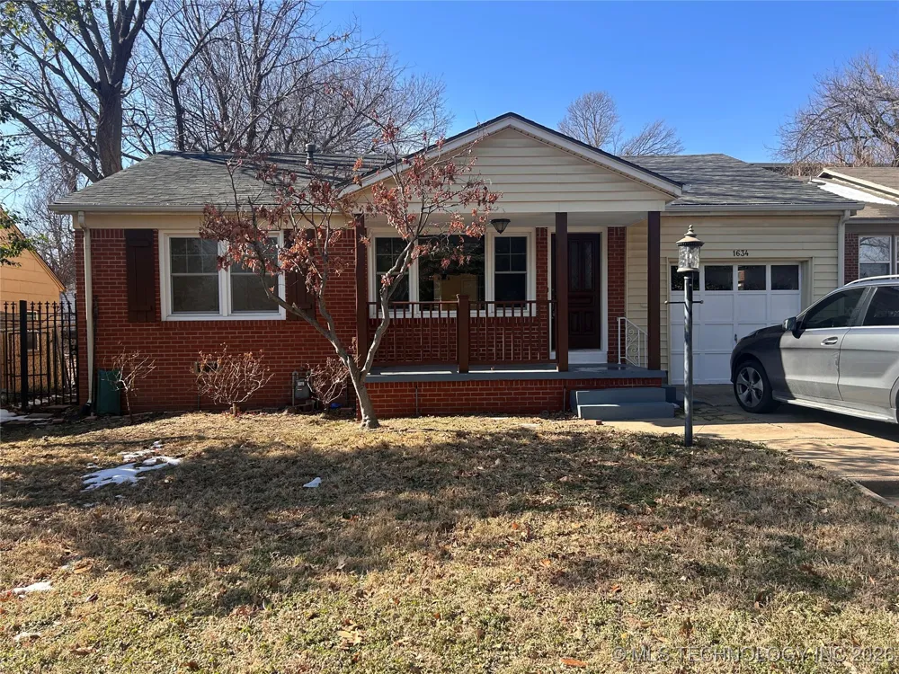 1634 S Lewis Place