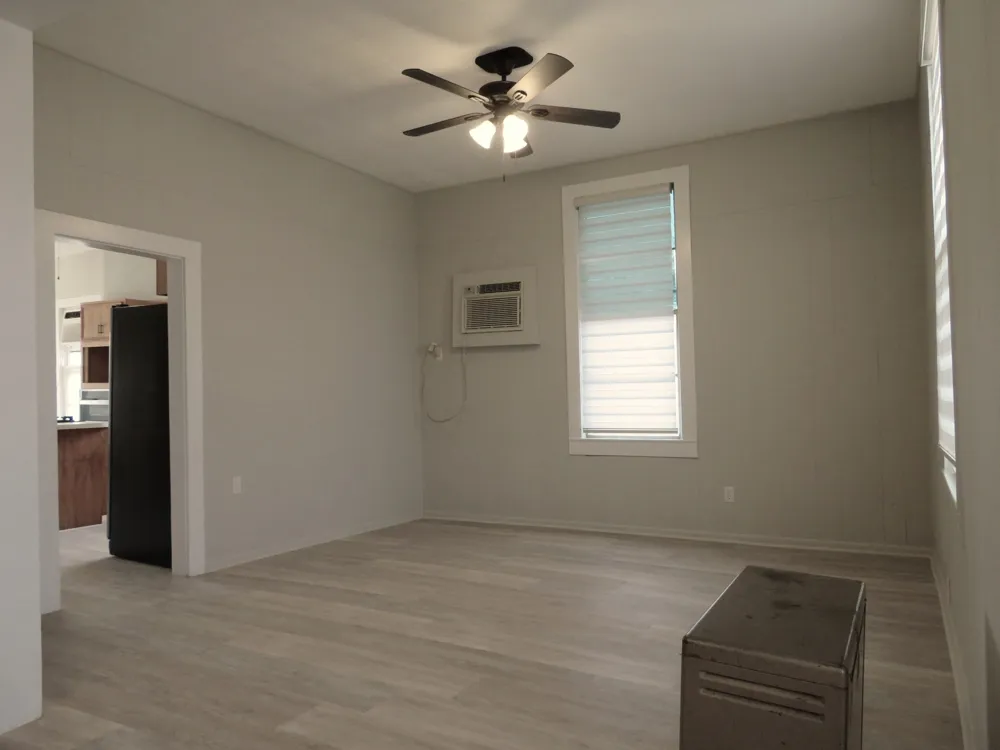 911 W Liveoak Street Coleman, TX 76834