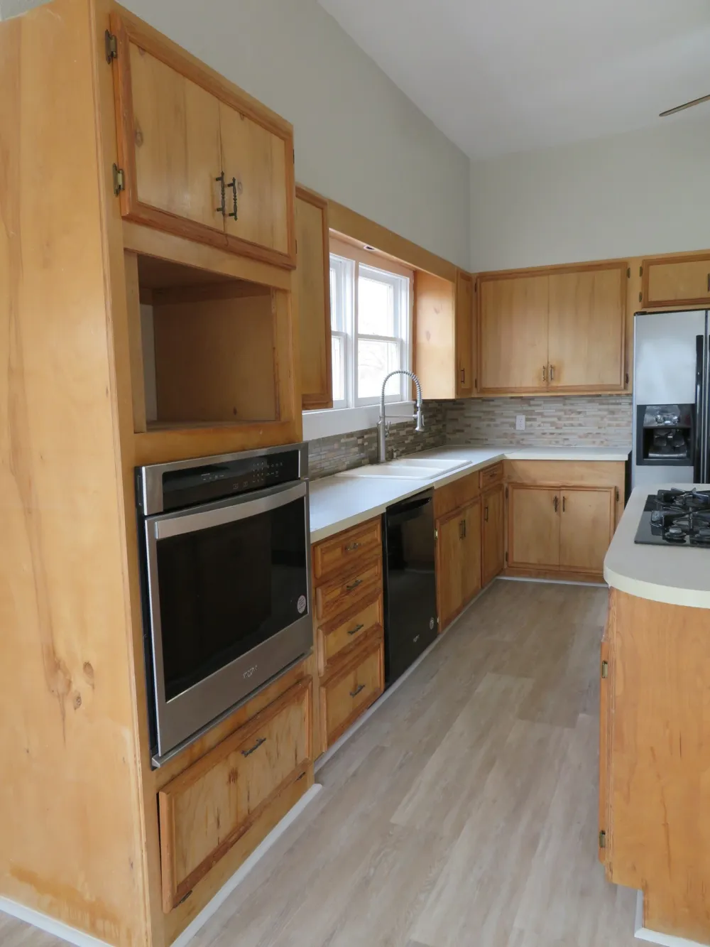 911 W Liveoak Street Coleman, TX 76834