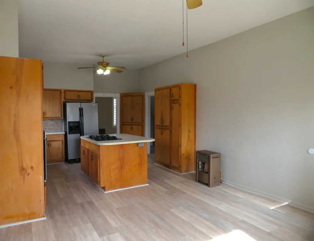 911 W Liveoak Street Coleman, TX 76834