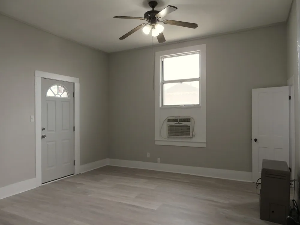 911 W Liveoak Street Coleman, TX 76834