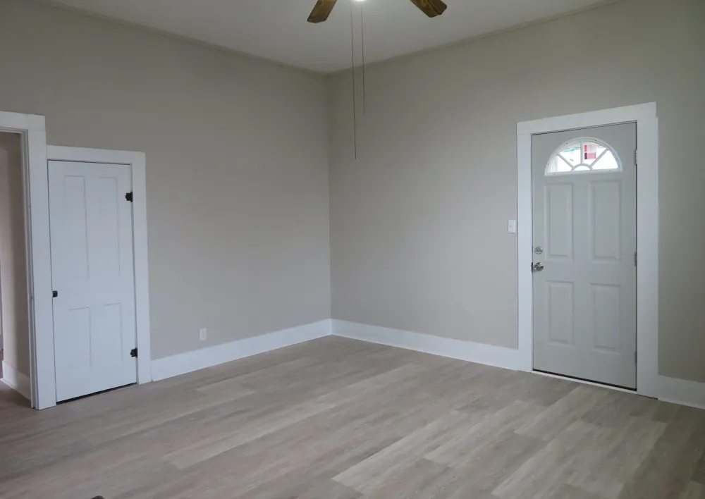 911 W Liveoak Street Coleman, TX 76834
