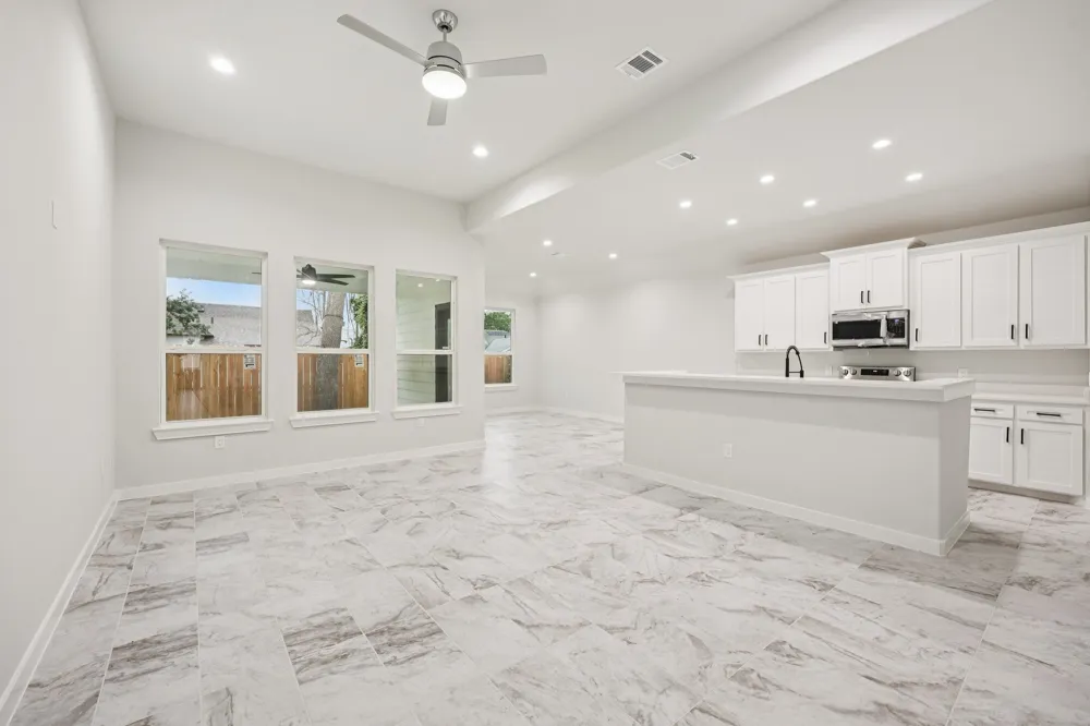 2716 E 12th Street Fort Worth, TX 76111