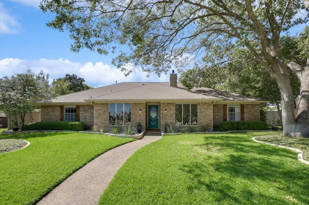 2712 Chamberlain Circle