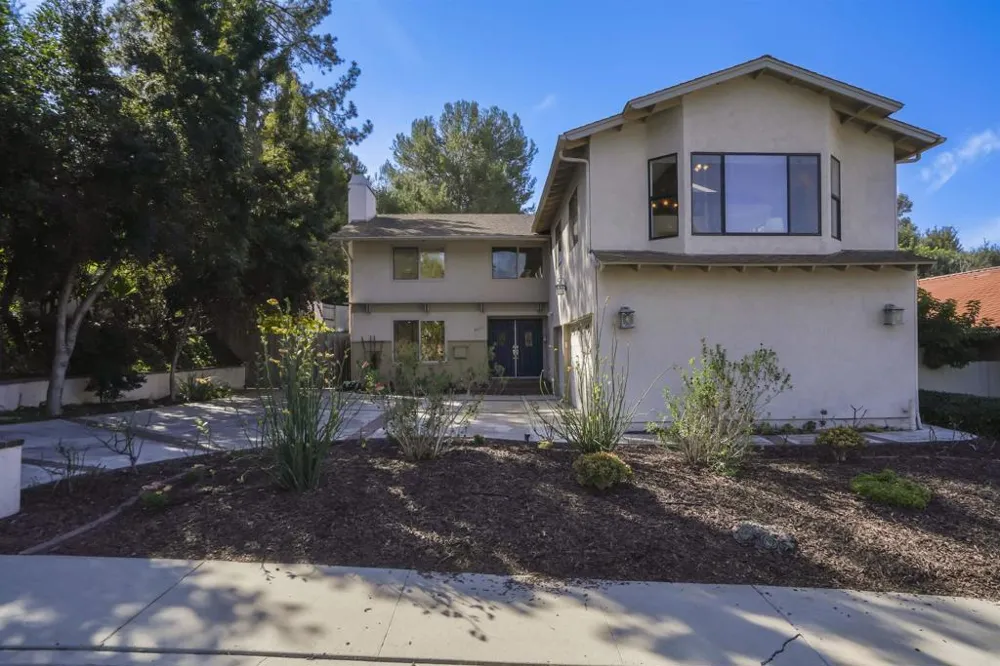 8008 Deerfield Street